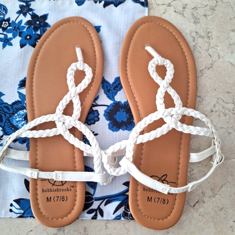 Strappy Sandals size 7/8